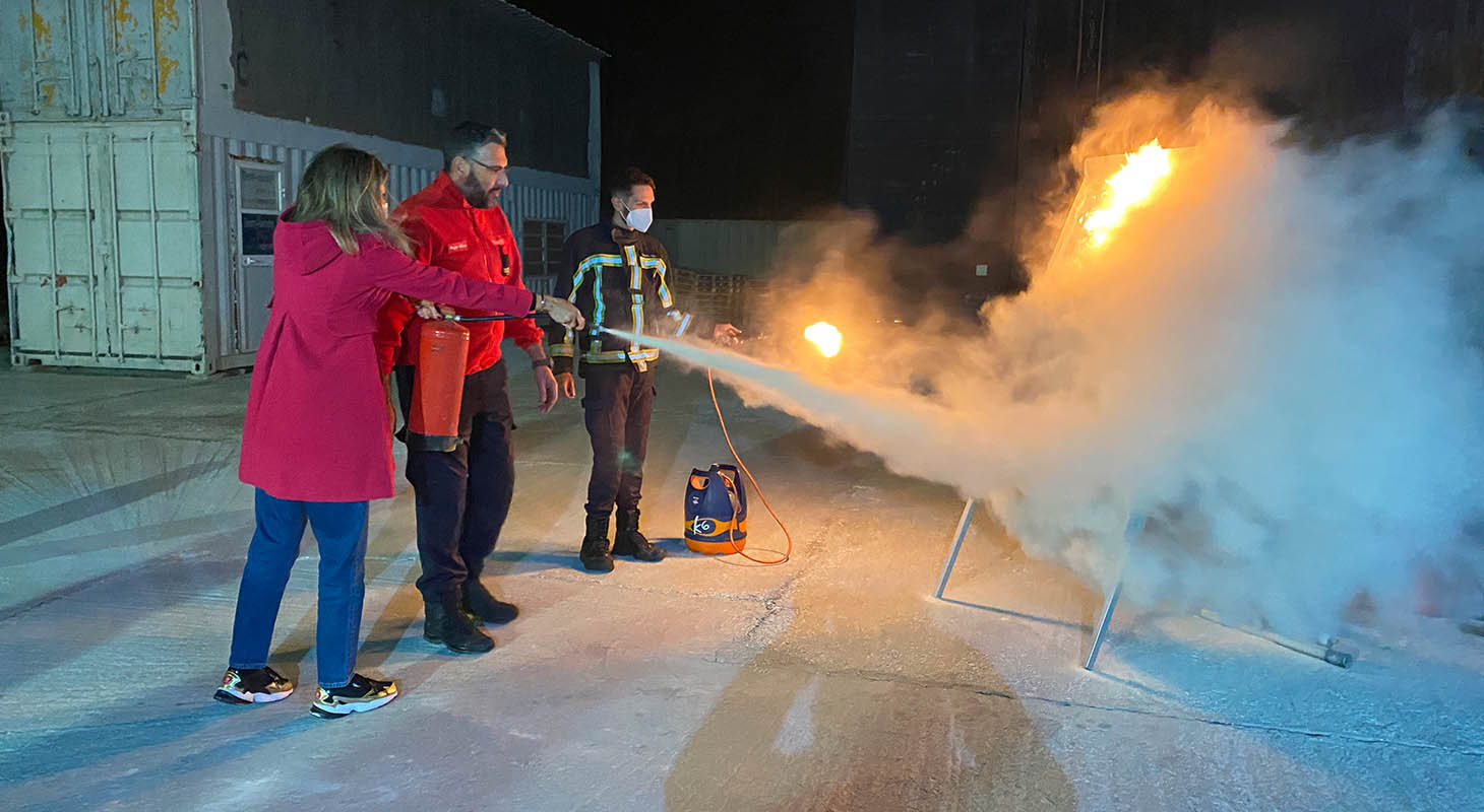 Formação nos bombeiros ensina a extinguir incêndios